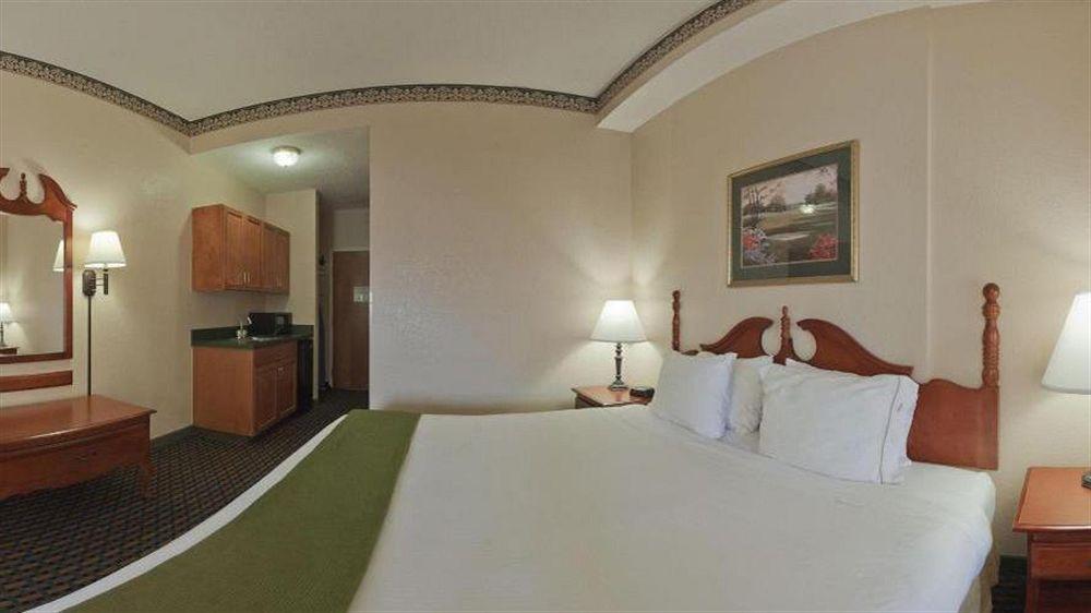 Holiday Inn Express Hotel & Suites Sanford By Ihg Zewnętrze zdjęcie