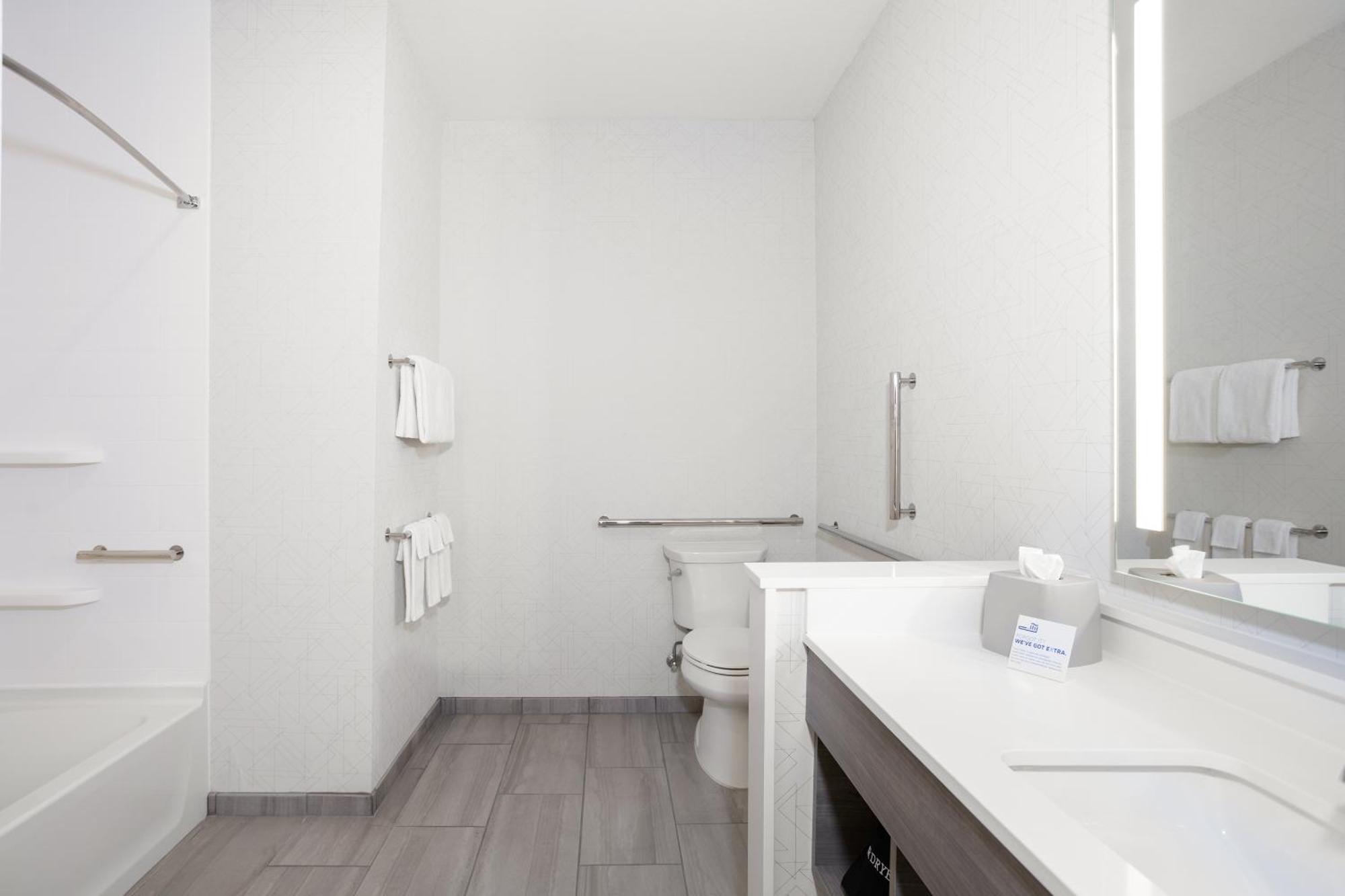 Holiday Inn Express Hotel & Suites Sanford By Ihg Zewnętrze zdjęcie